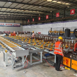 數控鋸切套絲打磨生產(chǎn)線(xiàn)